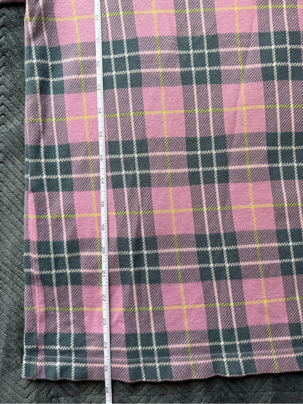Teddy Fresh Pink Plaid Graphic Tee Size Medium Streetwear Skater Y2K - Picture 9 of 10